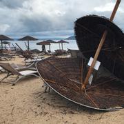 Strand i Halkidikiregionen efter stormen. 