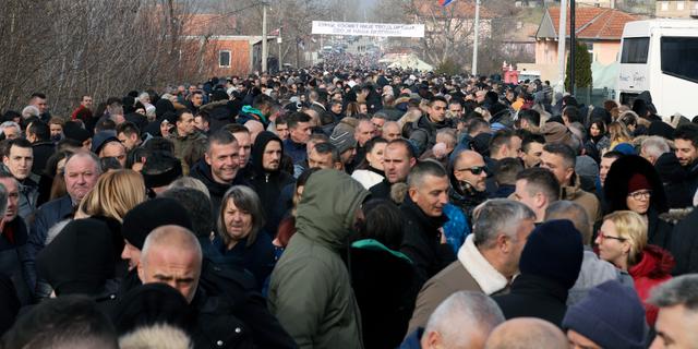 Kosovoserber under demonstration. Bojan Slavkovic / AP