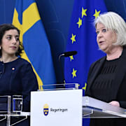 Simona Mohamsson (L) utbildnings- och integrationsminister och Camilla Waltersson Grönvall (M), socialtjänstminister.