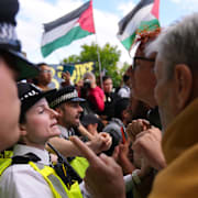 Polis och demonstranter under en protest till stöd för Palestine Action i London i september i fjol.