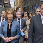 Annika Strandhäll (S) och Stefan Löfven (S) påväg mot misstrondevotering mot Strandhäll den 28 maj. Arkivbild.