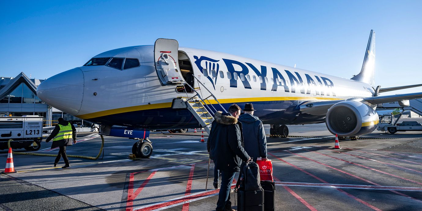 Olyckan skedde ombordpå  ett av Ryanairs flygplan.