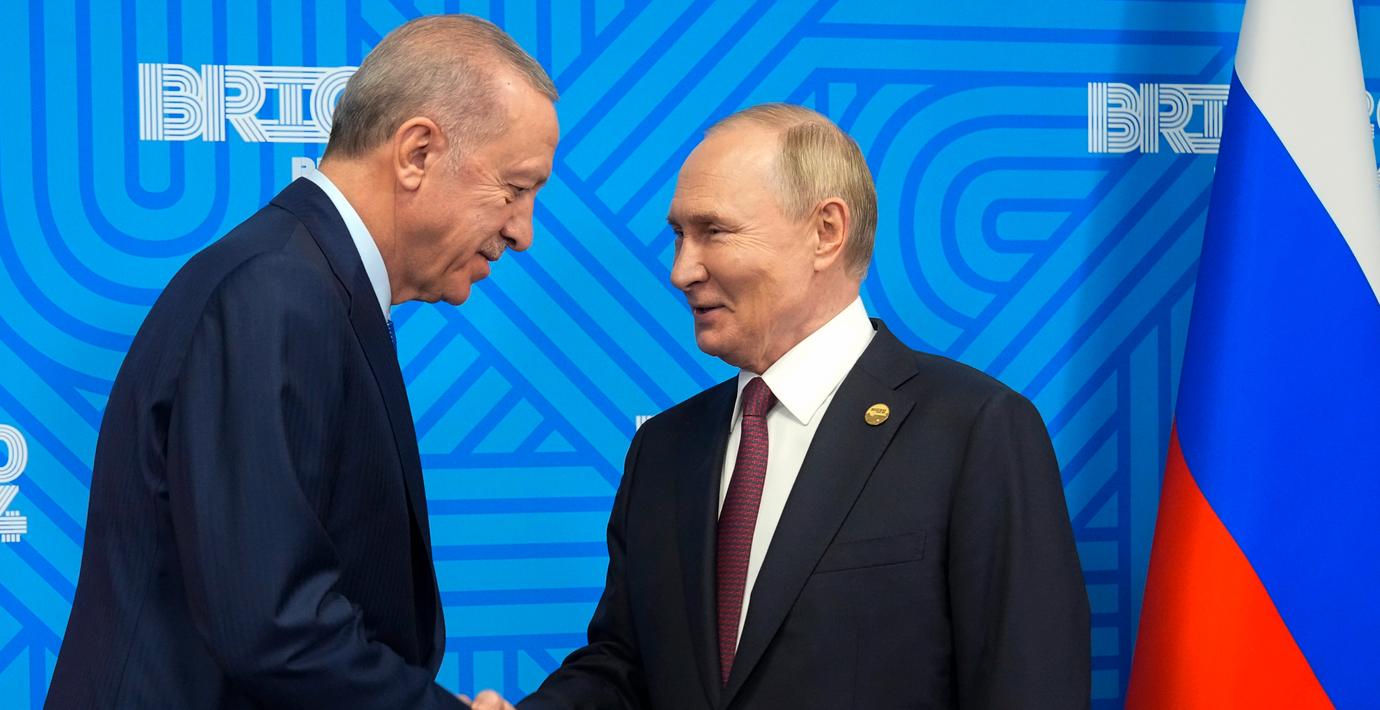 Vladimir Putin och Recep Tayyip Erdogan under BRICS toppmöte i Ryssland 2024.