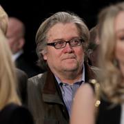 Kellyanne Conway, Steve Bannon och Tiffany Trump.