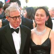 Regissören Woody Allen och hans fru Soon Yi-Previn.