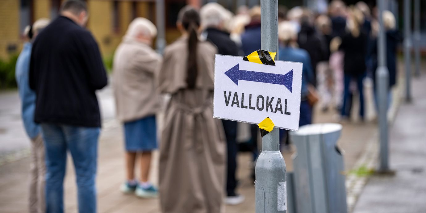 Extraval blir verklighet efter fyra misslyckade statsministeromröstningar.