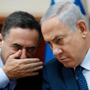 Försvarsminister Israel Katz och Benjamin Netanyahu. Arkivbild.