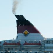 Arkivbild: Viking Lines fartyg Amorella och Gabriella i Stockholms hamn. 