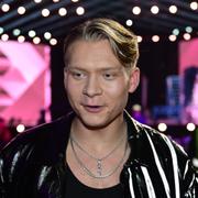 Bild på Adam Woods från svenska Melodifestivalen 2024.