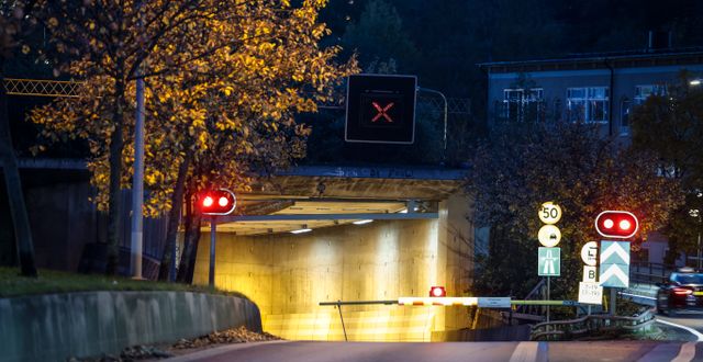 Avstängd tunnelnedfart efter dödsskjutningen. Fredrik Persson/TT