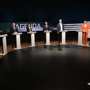 Partiledarna under debatten.