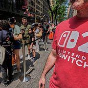 Säljstarten för Switch 2 utanför Rockefeller Center i New York den 5 juni 2025.