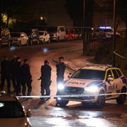 Polisen på plats i Rågsved efter mordet.