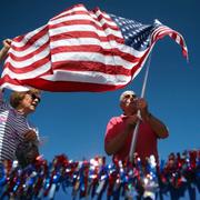 Amerikaner med USA:s flagga.