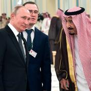Vladimir Putin och Saudiarabiens kung Salman. 
