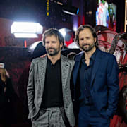 Ross och Matt Duffer under premiären av första delen av den avslutande säsongen. 