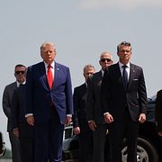 Donald Trump, pressekreterare Karoline Leavitt och försvarsminister Pete Hegseth. Bild från 22 juli.
