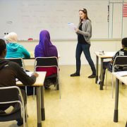 Nyanlända flyktingbarn undervisas på interkulturella enheten i Katrineholm