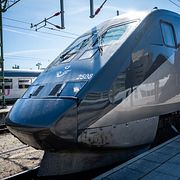 Arkivbild av ett tåg på Malmö central.
