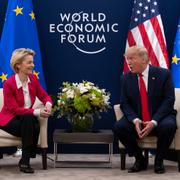 EU-kommissionens ordförande Ursula von der Leyen och USA:s president Donald Trump.