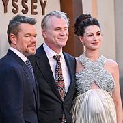 Matt Damon, Christopher Nolan och Anne Hathaway på ”The odyssey”-premiär på AMC-biografen på Lincoln Square i tisdags.