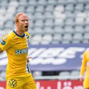 Alexander Farnerud efter 2–2-målet