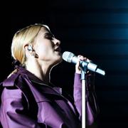 Molly Sandén.