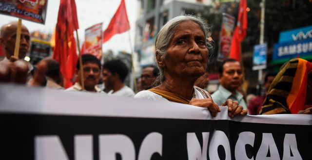 Protester i Indien.  DIBYANGSHU SARKAR / TT NYHETSBYRÅN