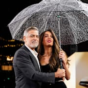 George Clooney med hustrun Amal Clooney. 