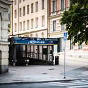 Tunnelbanenedgång vid Stadion i Stockholm.