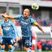 Djurgårdens lagkapten Magnus Eriksson nickar under en match i allsvenskan mellan Kalmar FF och Djurgårdens IF.