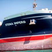 Stena Impero låg fortfarande för ankar i iranskt vatten på söndagen. 