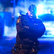 Polis på olycksplatsen.