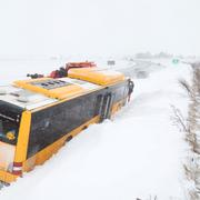 Snön ställde till stora problem i Skåne under början av påskhelgen