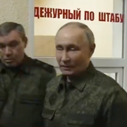 Valeryj Gerasimov och Vladimir Putin i en video publicerad av RT den 12 mars 2025. 