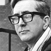 Len Deighton på ett arkivfoto från 1973.