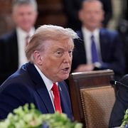 Trump med EU-ledarna Macron och Meloni.