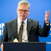 Den brittiska premiärministern Keir Starmer höll tal i samband med invigningen. 