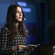 Romina Pourmokhtari (L)