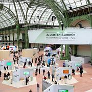 Deltagare på Artificial Intelligence Action Summit i Paris förra året.