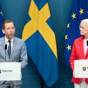 Socialminister Jakob Forssmed (KD) och sjukvårdsminister Acko Ankarberg Johansson (KD) under en pressträff om diagnostik, vård och rehabilitering av personer som drabbats av postcovid i april 2023. 