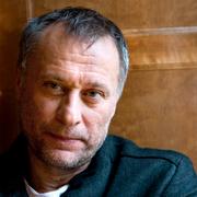 Michael Nyqvist. 