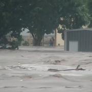 Vattnet stiger i floden Guadalupe, Texas. 