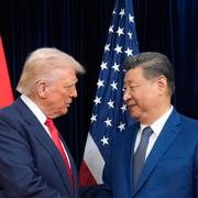Trump och Xi under nattens möte. 
