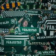 Färjestads supportrar under kvartsfinal sex i SHL mellan Färjestad och Rögle, 3 april.