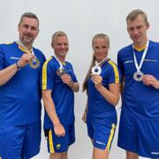 De svenska VM-medaljörerna i undervattensfoto från vänster: Andreas Kron (brons), Fredrik Blomqwist (brons), Catarina Jostéus (silver) och Niklas Nilsson (silver).