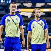 Gustaf Lagerbielke, Benjamin Nygren och Hjalmar Ekdal inspekterar planen inför avspark.