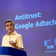 EU-kommissionens tidigare konkurrenskommissionär Margrethe Vestager bedrev kamp mot teknikjättarna i många år.