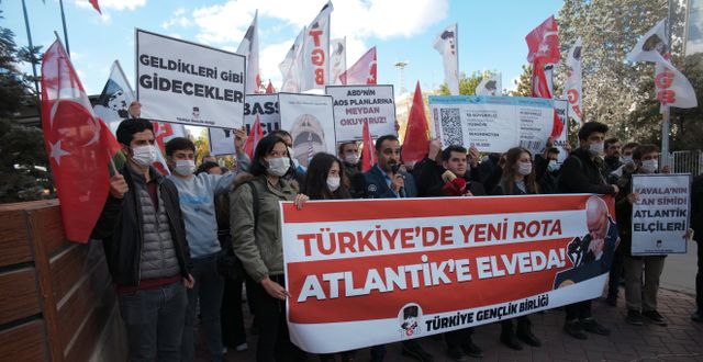 Protester till stöd för Erdogan har brutit ut under krisen.  Burhan Ozbilici / TT NYHETSBYRÅN