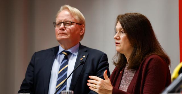 Peter Hultqvist och Ann Linde. Fredrik Persson/TT